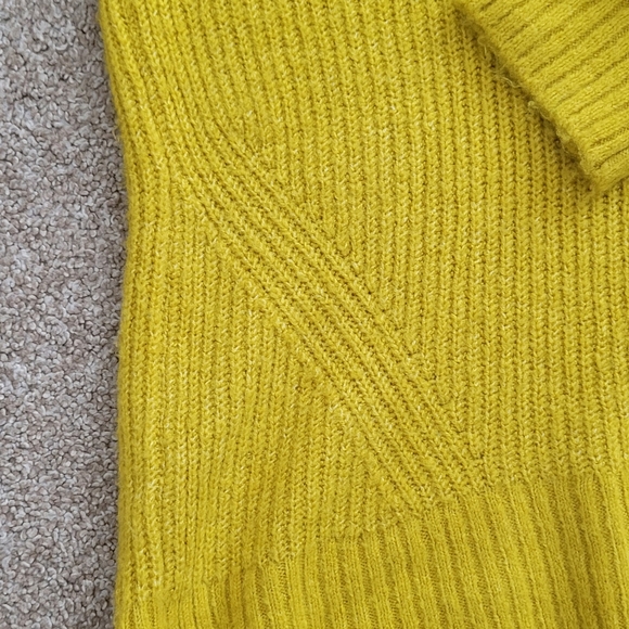 📍SOLD📍Old Navy cozy oversized sweater - Picture 3 of 6